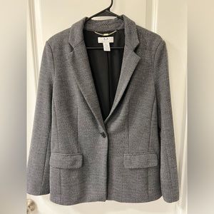 Gray and black blazer